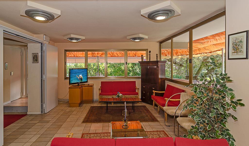 Hotel Le Ginestre Lido di Camaiore Exterior photo