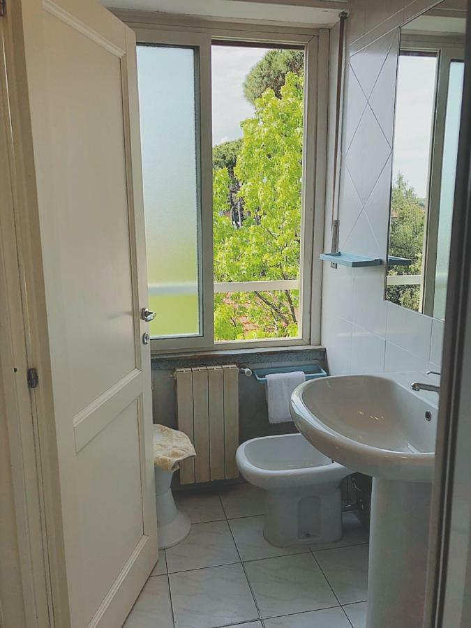 Hotel Le Ginestre Lido di Camaiore Exterior photo